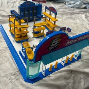 Mini Brands Mini Shopping Mart